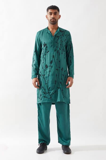 Buy_Son Of A Noble Snob_Emerald Green Tencel, Satin Cut Work, Sequins Hand Embroidered Kurta Set _Online_at_Aza_Fashions