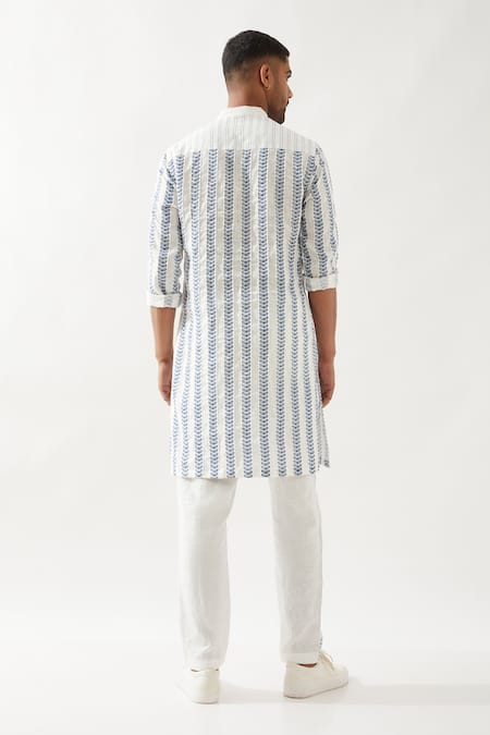 Shop Son Of A Noble Snob White Linen Blake Catkin Printed Kurta Set at Aza Fashions Shop_Son Of A Noble Snob_White Linen Blake Catkin Printed Kurta Set _at_Aza_Fashions