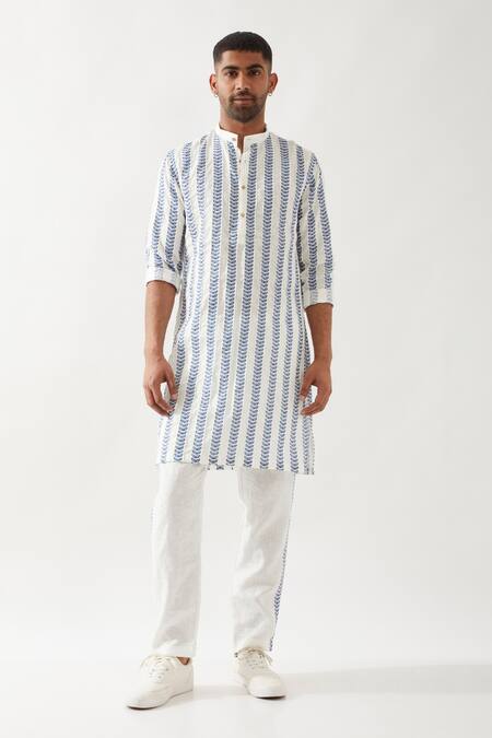 Son Of A Noble Snob White Linen Blake Catkin Printed Kurta Set Online at Aza Fashions Son Of A Noble Snob_White Linen Blake Catkin Printed Kurta Set _Online_at_Aza_Fashions