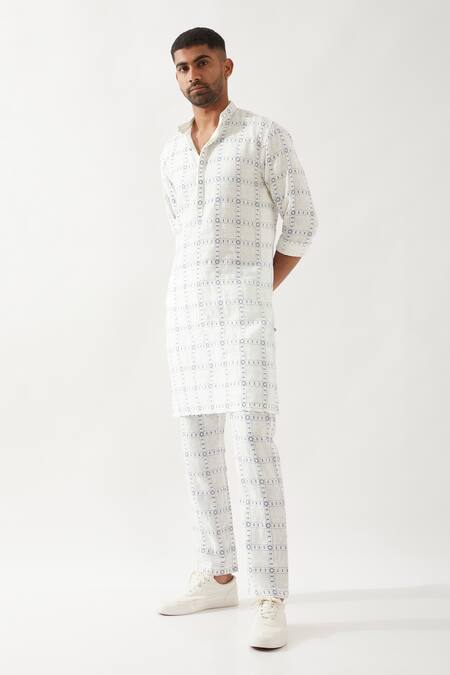 Buy Son Of A Noble Snob White Linen Printed Slim Fit Kurta Set Online at Aza Fashions Buy_Son Of A Noble Snob_White Linen Printed Slim Fit Kurta Set _Online_at_Aza_Fashions