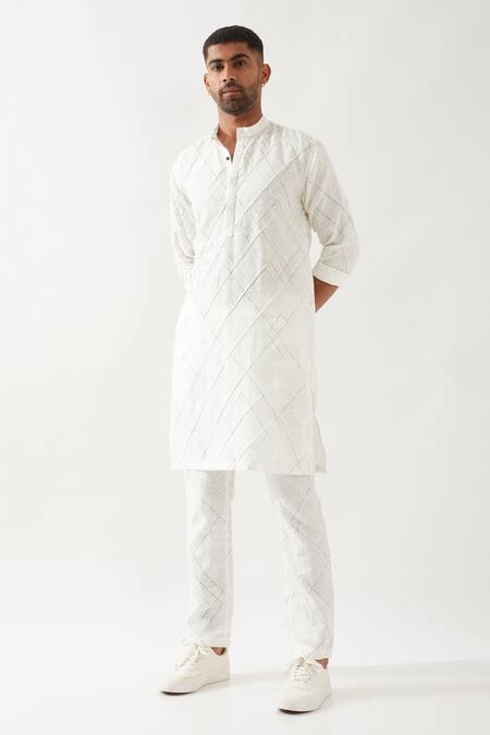 Buy Son Of A Noble Snob White Linen Embroidery Printed Slim Fit Kurta Set Online at Aza Fashions Buy_Son Of A Noble Snob_White Linen Embroidery Printed Slim Fit Kurta Set _Online_at_Aza_Fashions