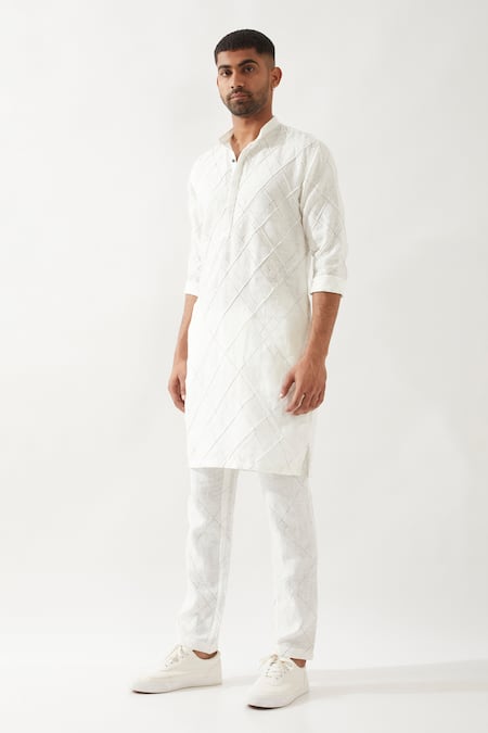 Shop Son Of A Noble Snob White Linen Embroidery Printed Slim Fit Kurta Set Online at Aza Fashions Shop_Son Of A Noble Snob_White Linen Embroidery Printed Slim Fit Kurta Set _Online_at_Aza_Fashions