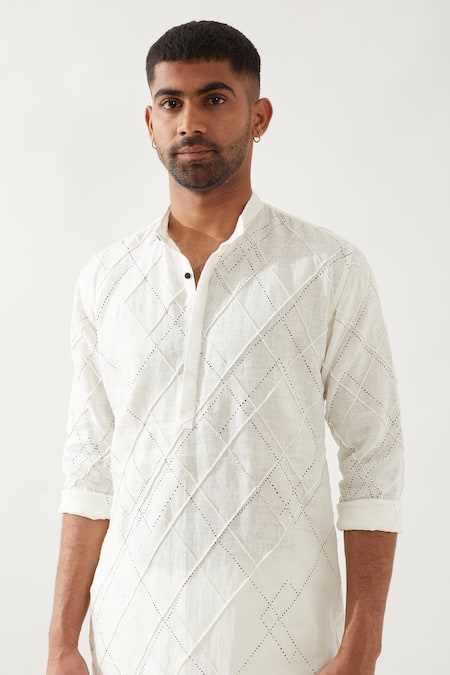 Son Of A Noble Snob White Linen Embroidery Printed Slim Fit Kurta Set at Aza Fashions Son Of A Noble Snob_White Linen Embroidery Printed Slim Fit Kurta Set _at_Aza_Fashions