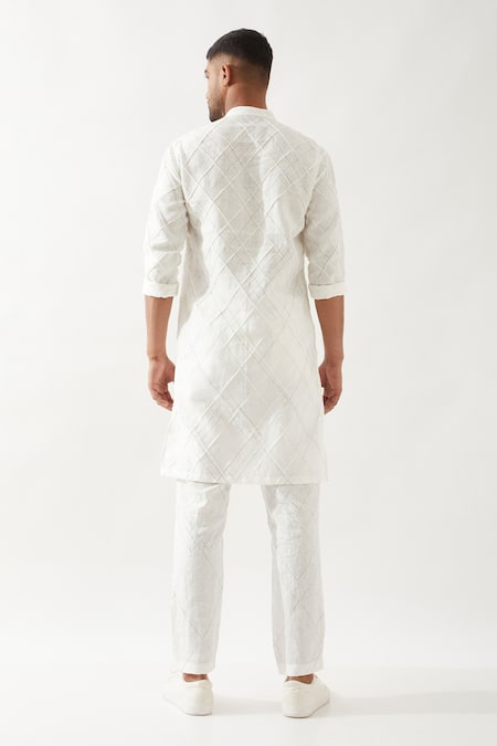 Shop Son Of A Noble Snob White Linen Embroidery Printed Slim Fit Kurta Set at Aza Fashions Shop_Son Of A Noble Snob_White Linen Embroidery Printed Slim Fit Kurta Set _at_Aza_Fashions