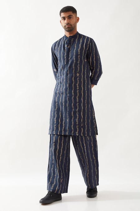 Son Of A Noble Snob Navy Linen Printed Kurta And Trouser Set Online at Aza Fashions Son Of A Noble Snob_Navy Linen Printed Kurta And Trouser Set _Online_at_Aza_Fashions