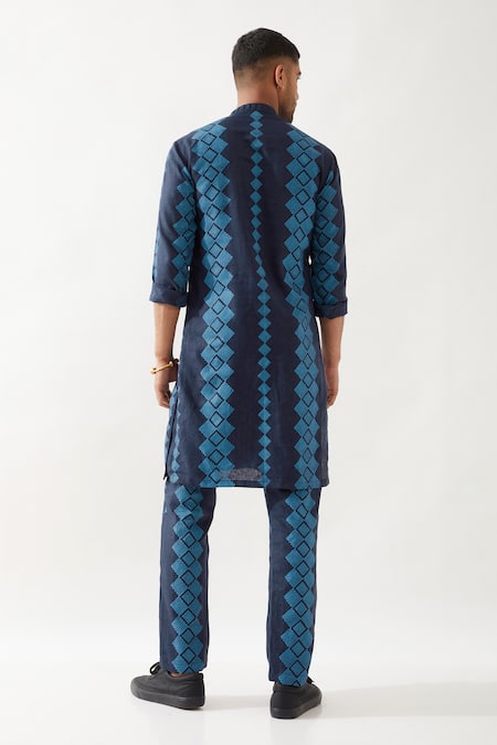 Shop Son Of A Noble Snob Navy Linen Printed Slim Fit Kurta Set at Aza Fashions Shop_Son Of A Noble Snob_Navy Linen Printed Slim Fit Kurta Set _at_Aza_Fashions