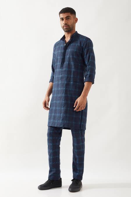 Shop_Son Of A Noble Snob_Navy Linen Printed Slim Fit Kurta Set _Online_at_Aza_Fashions