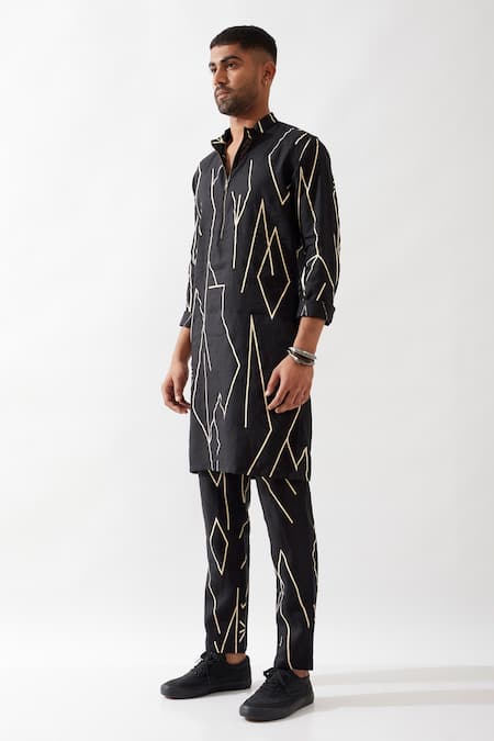 Son Of A Noble Snob_Black Linen Printed Slim Fit Kurta Set _Online_at_Aza_Fashions