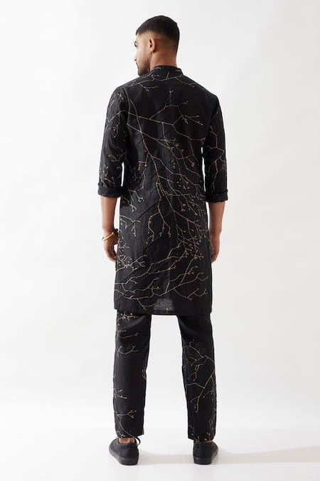 Shop Son Of A Noble Snob Black Linen Printed Kurta Set at Aza Fashions Shop_Son Of A Noble Snob_Black Linen Printed Kurta Set _at_Aza_Fashions