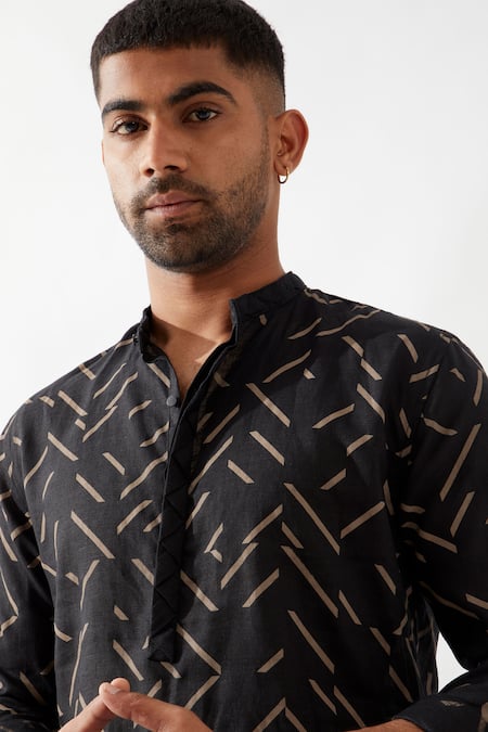 Shop Son Of A Noble Snob Black Linen Applique Printed Slim Fit Kurta Set Online at Aza Fashions Shop_Son Of A Noble Snob_Black Linen Applique Printed Slim Fit Kurta Set _Online_at_Aza_Fashions