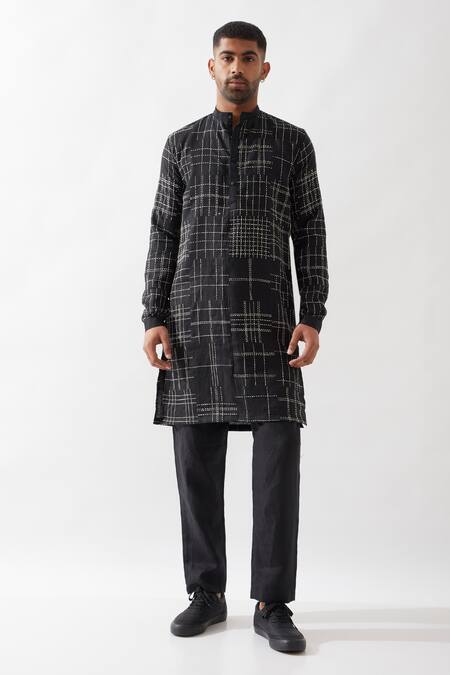 Shop Son Of A Noble Snob Black Linen Embroidery Hand Kurta Set Shop_Son Of A Noble Snob_Black Linen Embroidery Hand Kurta Set