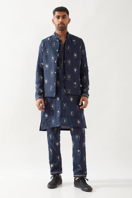 Son Of A Noble Snob Navy Linen Madox Stamp Bundi at Aza Fashions Son Of A Noble Snob_Navy Linen Madox Stamp Bundi _at_Aza_Fashions