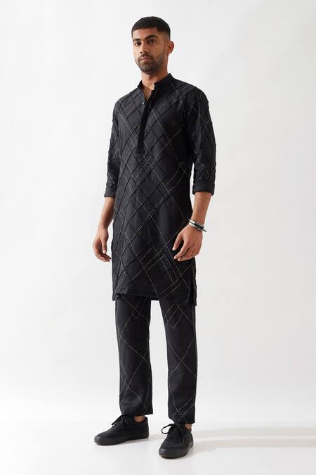 Buy_Son Of A Noble Snob_Black Linen Slim Fit Printed Kurta _Online_at_Aza_Fashions