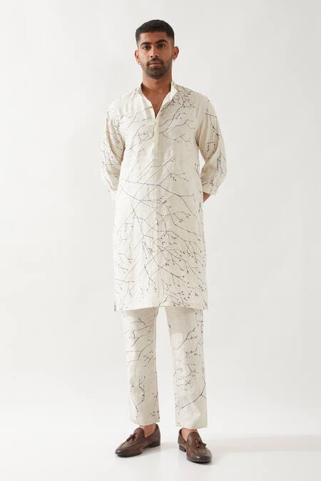 Shop Son Of A Noble Snob Ivory Linen Slim Fit Printed Kurta Online at Aza Fashions Shop_Son Of A Noble Snob_Ivory Linen Slim Fit Printed Kurta _Online_at_Aza_Fashions