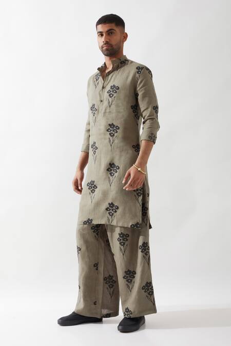 Son Of A Noble Snob Olive Green Linen Printed Slim Fit Kurta Online at Aza Fashions Son Of A Noble Snob_Olive Green Linen Printed Slim Fit Kurta _Online_at_Aza_Fashions