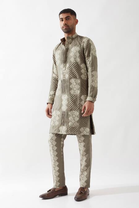 Buy Son Of A Noble Snob Olive Green Linen Slim Fit Printed Kurta Online at Aza Fashions Buy_Son Of A Noble Snob_Olive Green Linen Slim Fit Printed Kurta _Online_at_Aza_Fashions