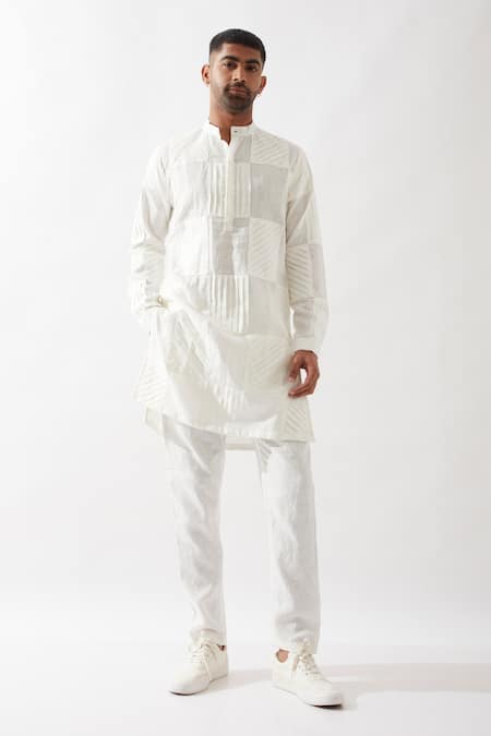 Son of A Noble Snob White Slim Fit Check Pleated Kurta 