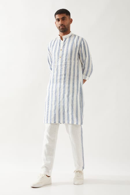 Son Of A Noble Snob_White Linen Blake Catkin Printed Slim Fit Kurta _Online_at_Aza_Fashions