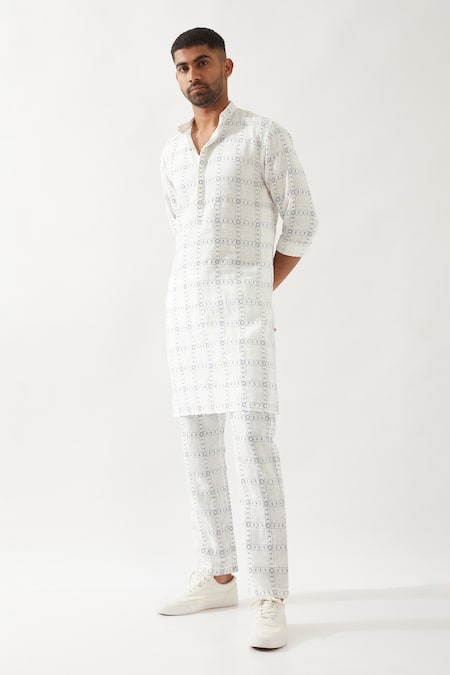 Son Of A Noble Snob White Linen Slim Fit Printed Kurta Online at Aza Fashions Son Of A Noble Snob_White Linen Slim Fit Printed Kurta _Online_at_Aza_Fashions