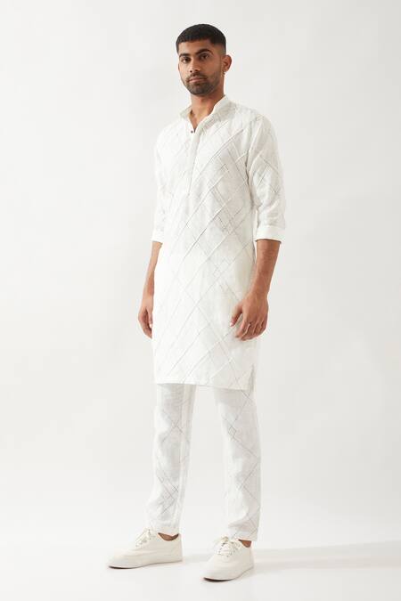 Shop Son Of A Noble Snob White Linen Slim Fit Printed Kurta Online at Aza Fashions Shop_Son Of A Noble Snob_White Linen Slim Fit Printed Kurta _Online_at_Aza_Fashions