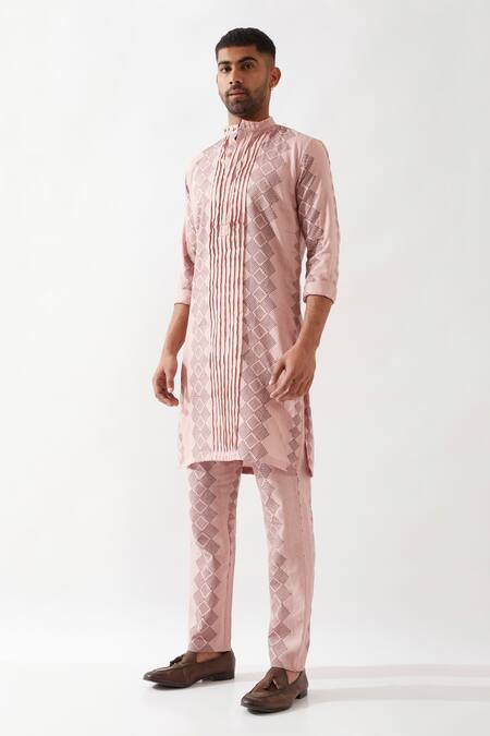 Shop Son Of A Noble Snob Pink Linen Slim Fit Printed Kurta Online at Aza Fashions Shop_Son Of A Noble Snob_Pink Linen Slim Fit Printed Kurta _Online_at_Aza_Fashions
