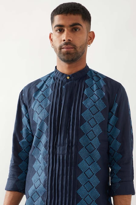 Son Of A Noble Snob Navy Linen Slim Fit Printed Kurta Online at Aza Fashions Son Of A Noble Snob_Navy Linen Slim Fit Printed Kurta _Online_at_Aza_Fashions