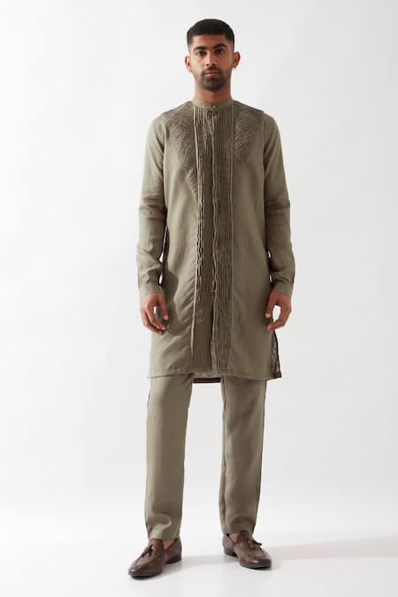 Son Of A Noble Snob_Olive Green Linen Slim Fit Pleated Kurta _Online_at_Aza_Fashions