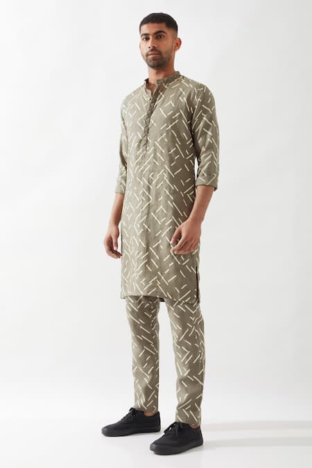 Son Of A Noble Snob_Olive Green Linen Applique Printed Slim Fit Kurta _Online_at_Aza_Fashions