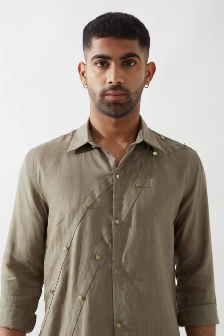 Son Of A Noble Snob Olive Green Linen Slim Fit Harison Kurta at Aza Fashions Son Of A Noble Snob_Olive Green Linen Slim Fit Harison Kurta _at_Aza_Fashions