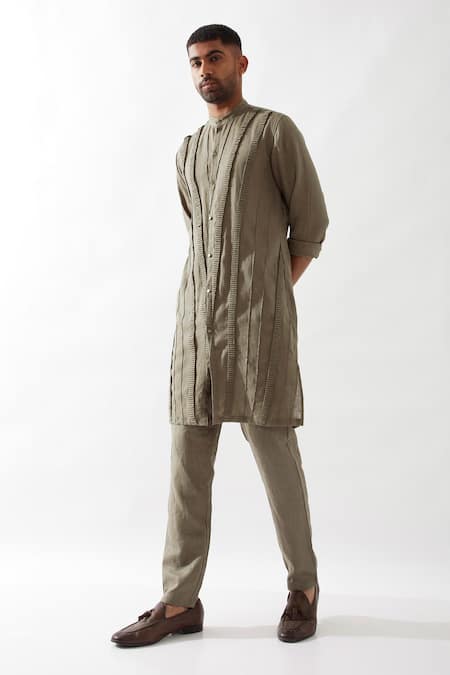 Buy Son Of A Noble Snob Olive Green Linen Caterpillar Texture Kurta Online at Aza Fashions Buy_Son Of A Noble Snob_Olive Green Linen Caterpillar Texture Kurta _Online_at_Aza_Fashions
