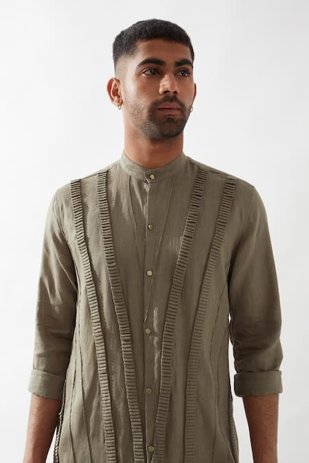 Shop Son Of A Noble Snob Olive Green Linen Caterpillar Texture Kurta Shop_Son Of A Noble Snob_Olive Green Linen Caterpillar Texture Kurta