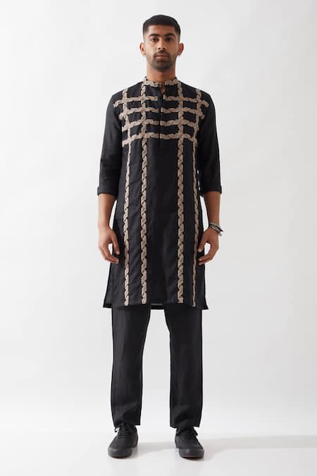 Buy Son Of A Noble Snob Black Linen Caterpillar Texture Kurta Online at Aza Fashions Buy_Son Of A Noble Snob_Black Linen Caterpillar Texture Kurta _Online_at_Aza_Fashions