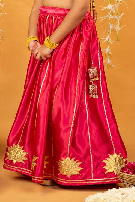 JILMIL DREAMWEAR_Green Embroidery And Pink Banarasi Brocade Lehenga Set _at_Aza_Fashions