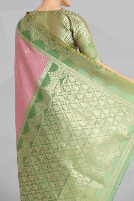 Naintara Bajaj_Mauve Embroidery, Zari V-neck Pink Banarasi Tissue Silk Saree _at_Aza_Fashions