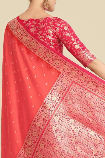 Buy_Naintara Bajaj_Coral Embroidery, Zari Round Neck Pink Banarasi Silk Saree Set 