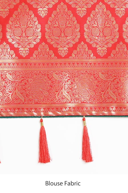Shop Naintara Bajaj Red Brocade, Silk Tassels V-neck Banarasi Saree And Blouse Set Shop_Naintara Bajaj_Red Brocade, Silk Tassels V-neck Banarasi Saree And Blouse Set