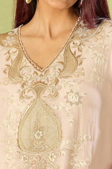 Buy_Anamika Khanna_Pink Embroidery V-neck Kurta Set With Draped Skirt