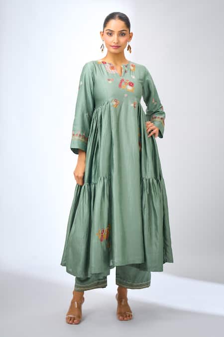 Buy_Basanti - Kapde Aur Koffee_Green Embroidery Split V-neck Anarkali Set_Online_at_Aza_Fashions