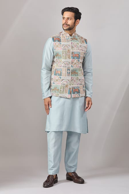 Ariyana by Aza Dori Embroidered Bundi & Kurta Set 