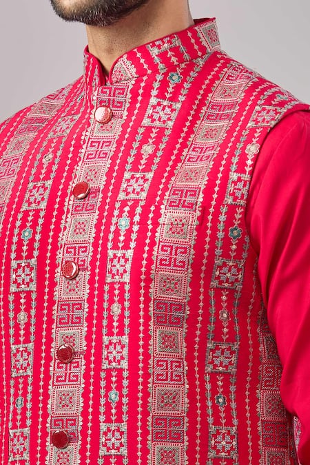 Aariyana Couture_Red Silk Embroidery Geometric Bundi And Kurta Set _at_Aza_Fashions