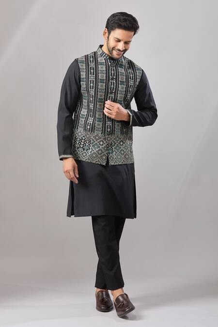 Shop_Aariyana Couture_Black Silk Embroidery Geometric Pattern Bundi And Kurta Set _Online_at_Aza_Fashions