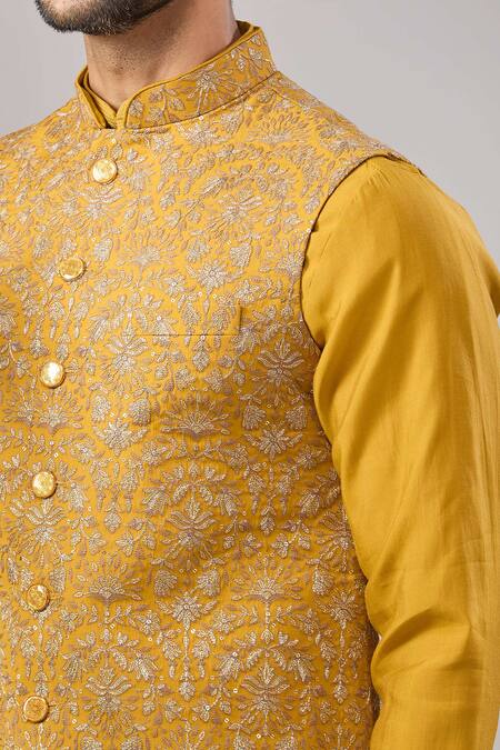 Aariyana Couture_Yellow Silk Sequins Embroidered Bundi And Kurta Set _at_Aza_Fashions