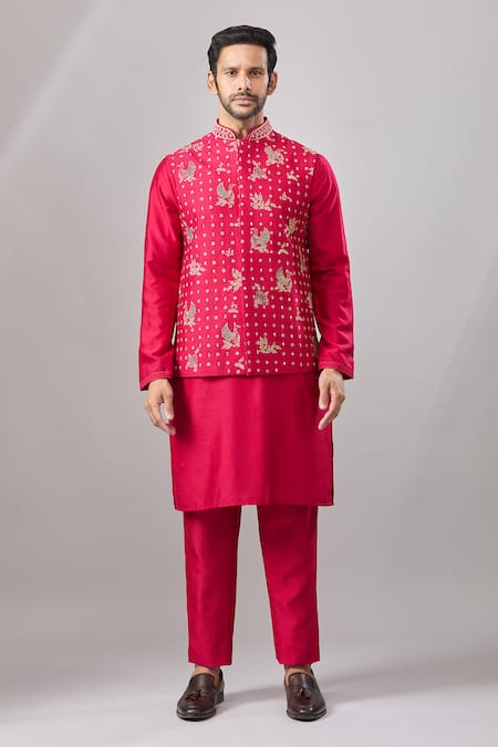 Aariyana Couture_Red Silk Mirrors Embroidered Bundi And Kurta Set _at_Aza_Fashions
