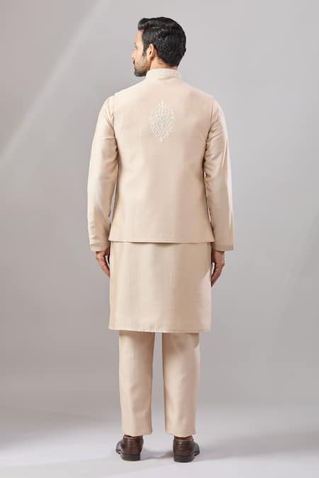 Aariyana Couture Bead Embroidered Bundi & Kurta Set 