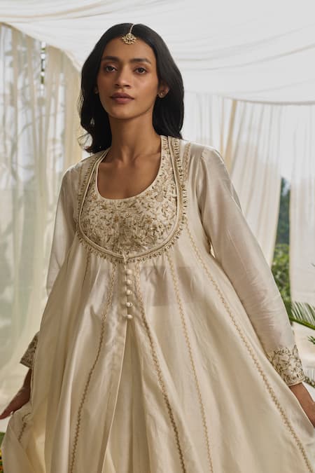 Rhua White Chanderi Embroidery, Beads Round Neck Moon Anarkali Set Online at Aza Fashions Rhua_White Chanderi Embroidery, Beads Round Neck Moon Anarkali Set _Online_at_Aza_Fashions