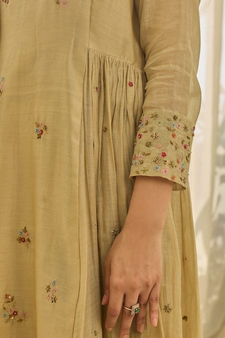 Shop Rhua Green Chanderi Embroidery Keyhole Neck Almond Anarkali Set Online at Aza Fashions Shop_Rhua_Green Chanderi Embroidery Keyhole Neck Almond Anarkali Set _Online_at_Aza_Fashions