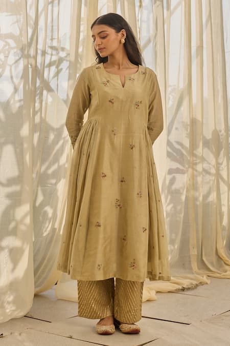 Rhua Green Chanderi Embroidery Keyhole Neck Almond Anarkali Set 