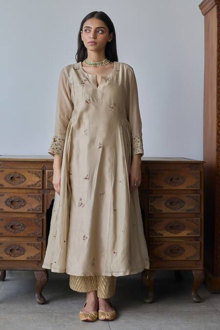 Rhua Brown Chanderi, Organza Embroidery Split V-neck Anarkali Set Online at Aza Fashions Rhua_Brown Chanderi, Organza Embroidery Split V-neck Anarkali Set _Online_at_Aza_Fashions