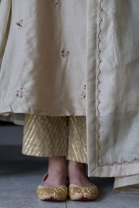 Rhua Brown Chanderi, Organza Embroidery Split V-neck Anarkali Set at Aza Fashions Rhua_Brown Chanderi, Organza Embroidery Split V-neck Anarkali Set _at_Aza_Fashions