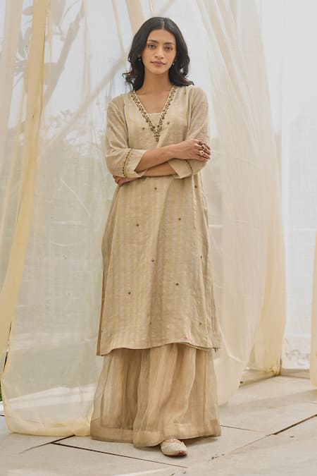 Rhua Gold Chanderi Embroidery Almond Kurta Set Online at Aza Fashions Rhua_Gold Chanderi Embroidery Almond Kurta Set _Online_at_Aza_Fashions